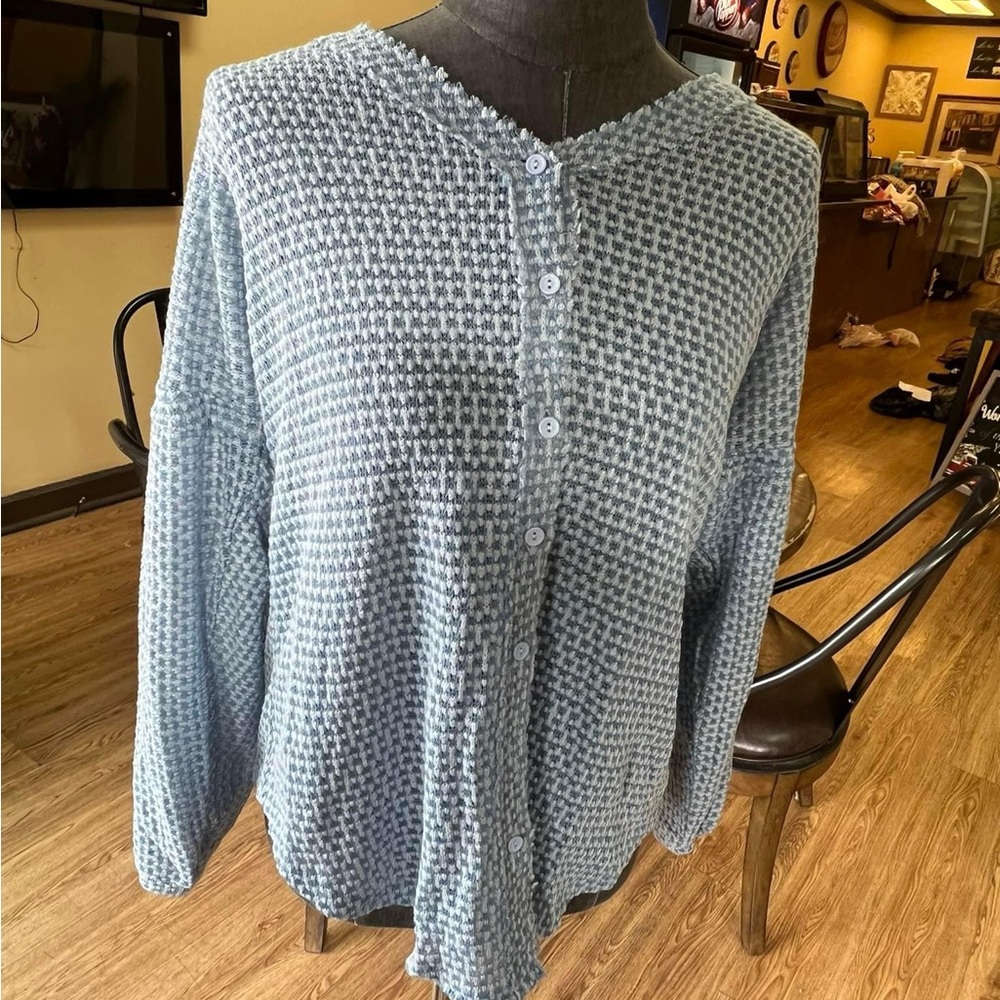 Umgee blue blouse